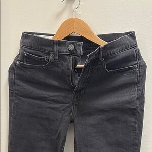 Gap Flare High Rise Flare jeans with wash well in absolute black size 28P